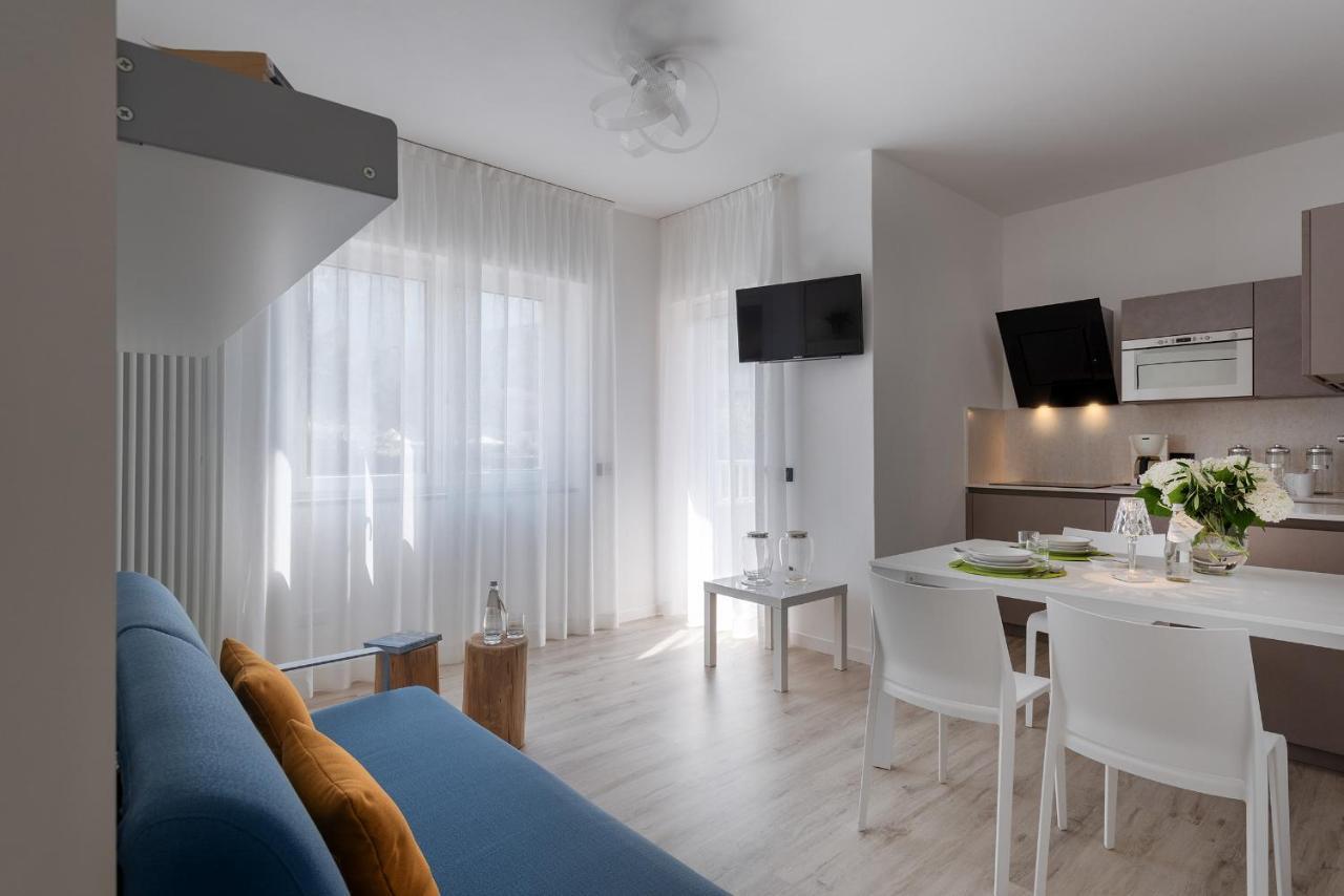 Residence Toblini Torbole Sul Garda Bagian luar foto