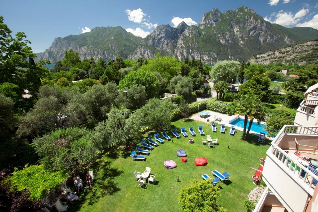 Residence Toblini Torbole Sul Garda Bagian luar foto