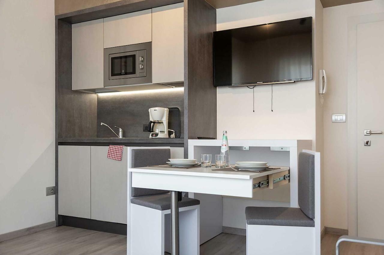 Residence Toblini Torbole Sul Garda Bagian luar foto